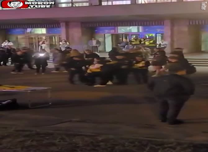 Video :As army recruiters take a Ukrainian guy away, he yells, Get away from me